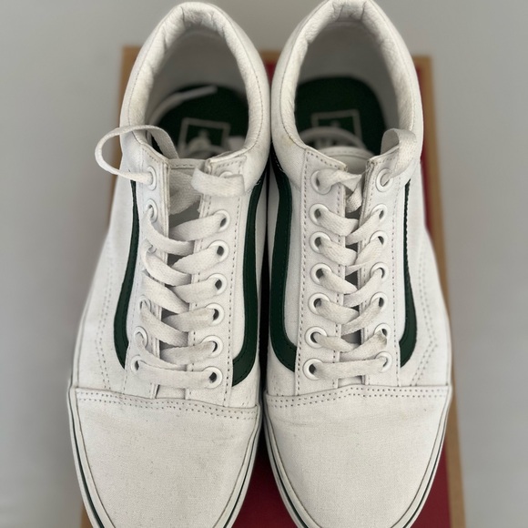 Old Skool stack Vans women’s size 8. In white canvas and green. - Picture 6 of 8